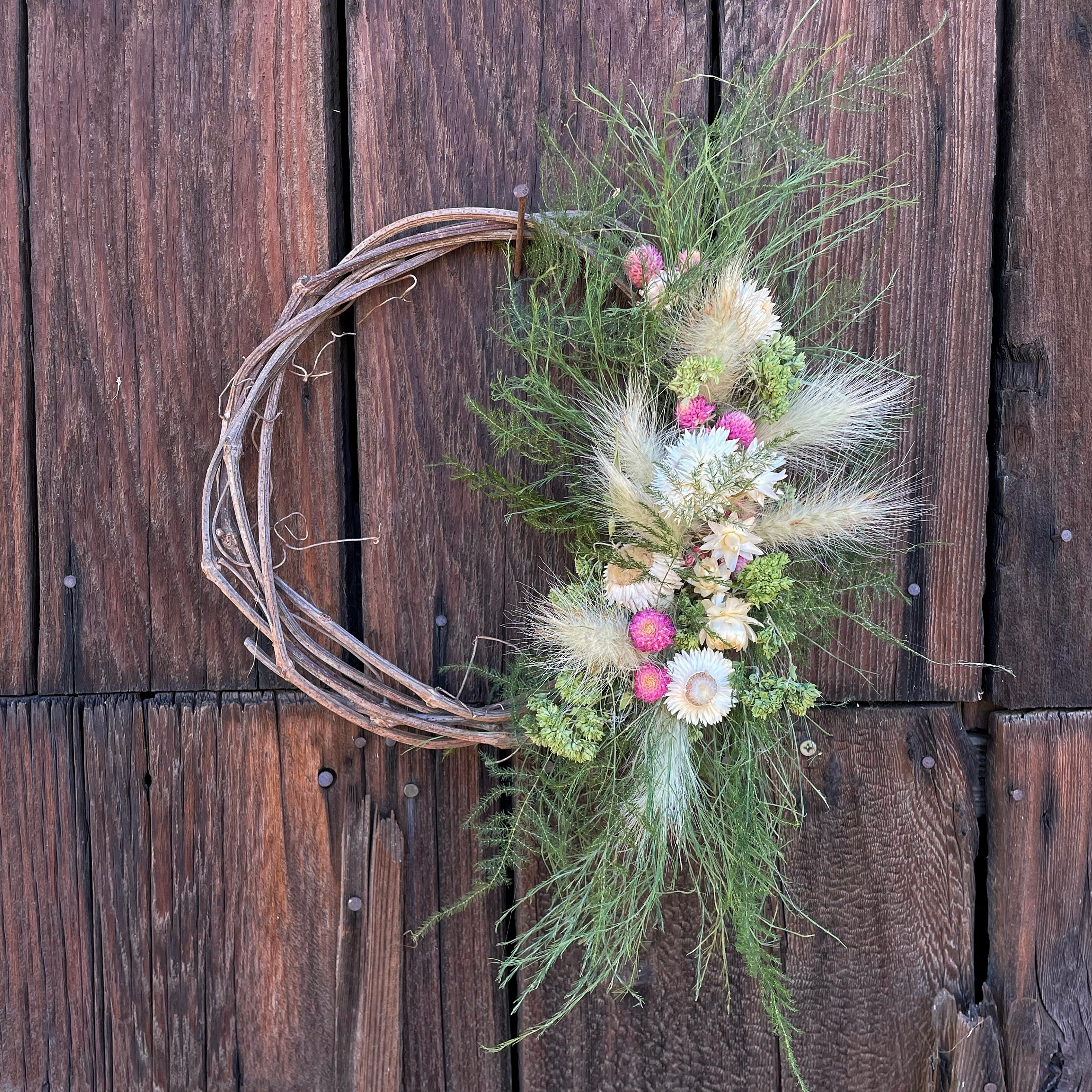 Wee Yin Small Fluffy Fern Wreath